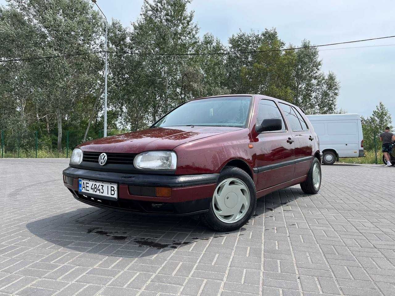 Volkswagen Golf 1993 III