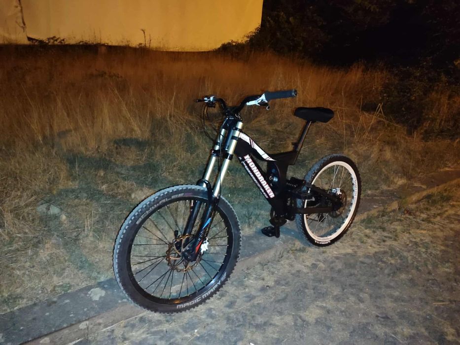 Bicleta de downhill