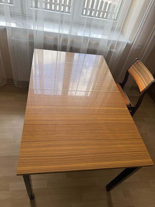 Szafa+regal+stol+krzesła +komoda