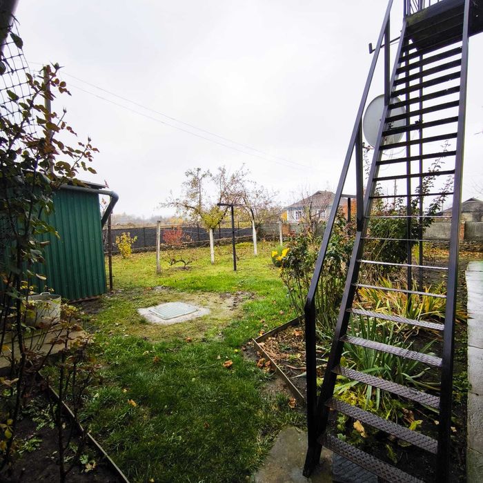 Продам будинок в мальовничому селі