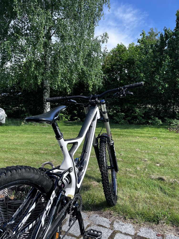 Specialized Demo 8