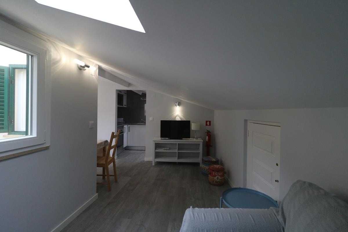 Apartamento T1 para férias na zona histórica de São Martinho do Porto