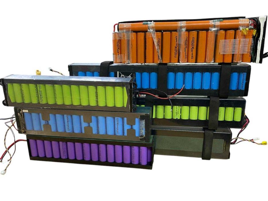 Акумулятори різних виробників Під демонтаж, із ємністю 2500 – 2700 mAh