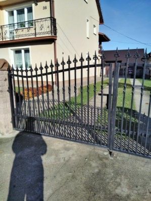 Sprzedam furtkę +bramę