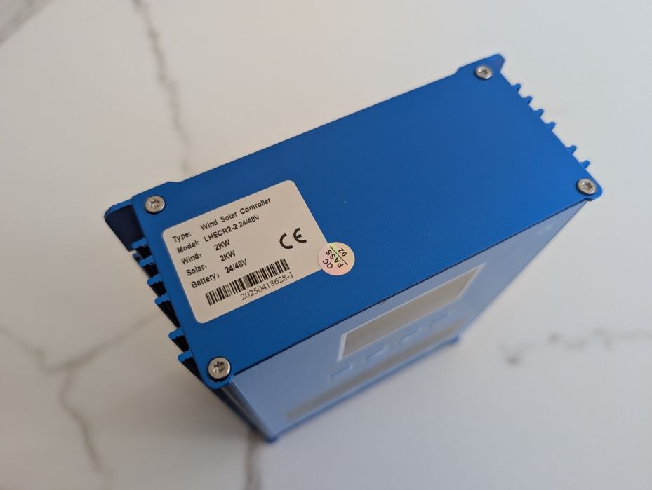 Sterownik regulator ładowania turbiny wiatrowej i paneli 2kW 24V 48V
