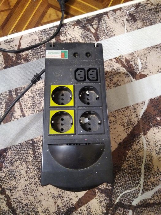 Стабилизатор напряжения