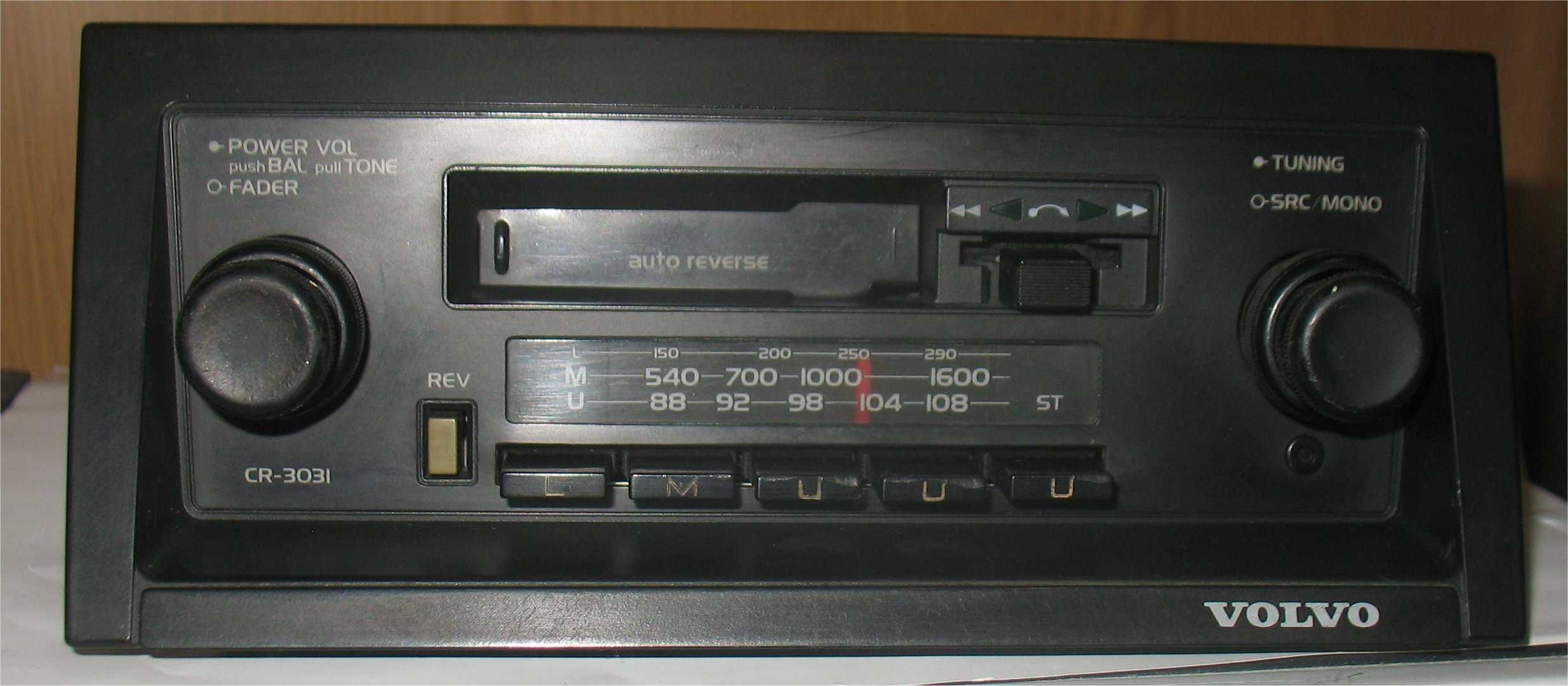 Auto-Rádio Clássico - Volvo CR-303X