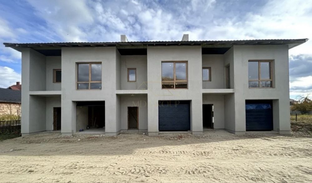 Продаж Таунхауса з ГАРАЖЕМ  по Коновальця