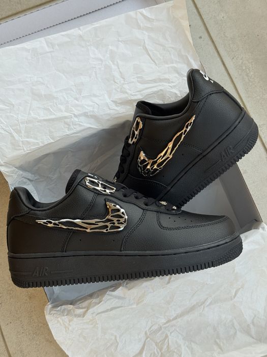 Nike Air Force 1 Low BLACK ‘Molten Metal Swoosh ‘