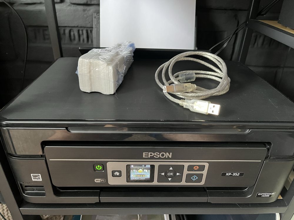 Продам принтер Epson xp-352