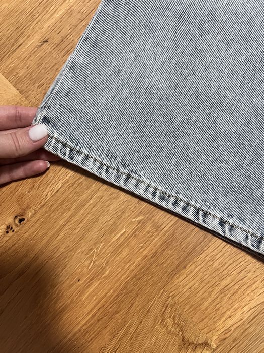 Жіночі джинси в ідеальному стані