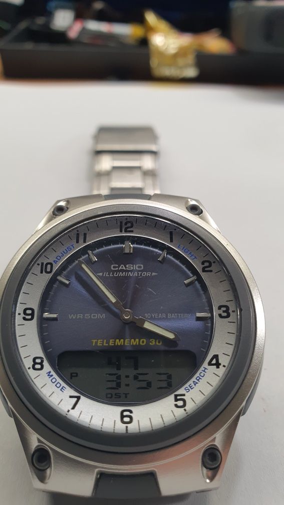 Zadbany  zegarek  Casio  AW -80