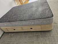 Cama de casal com 4 cavetas