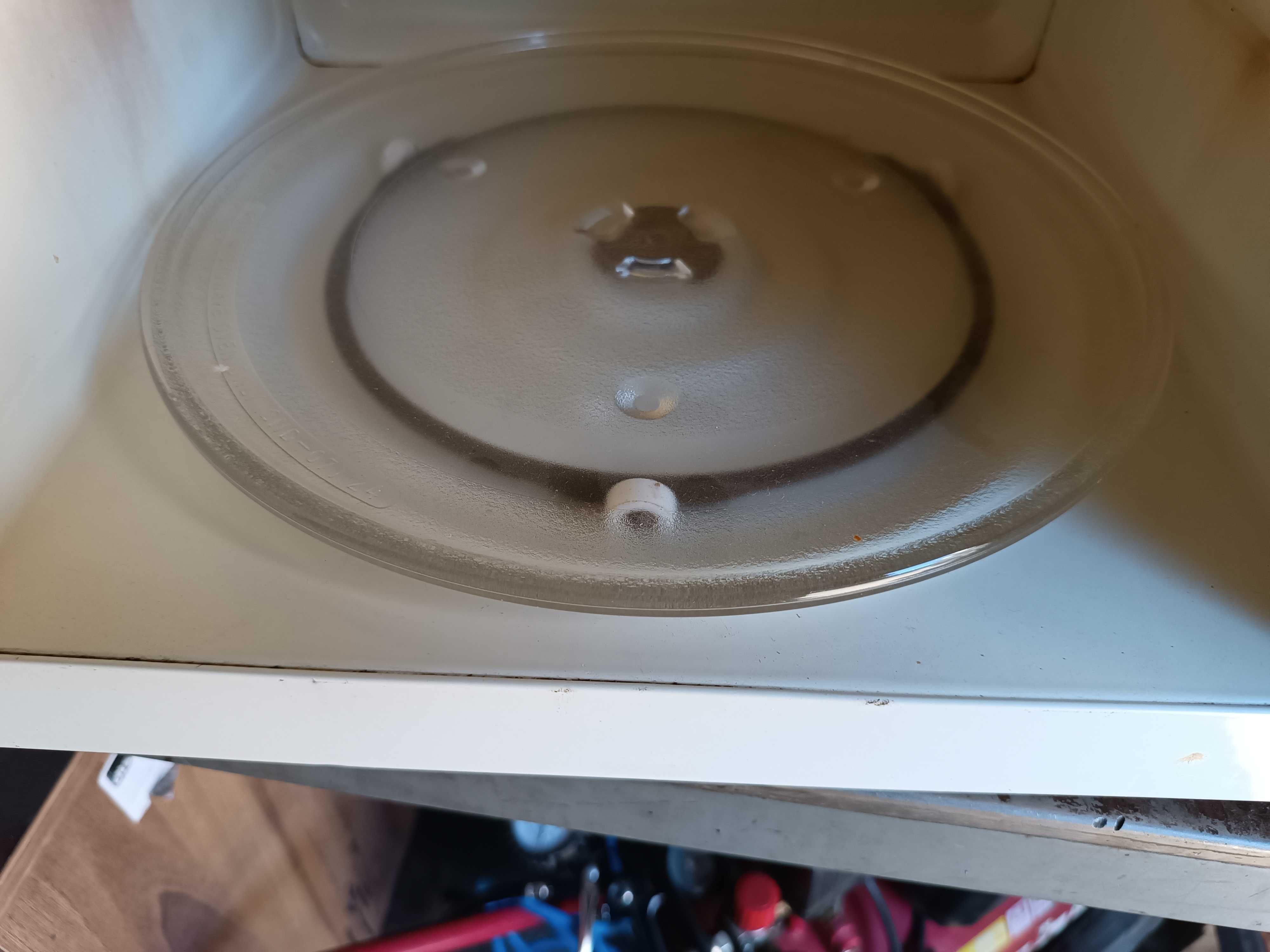 Kuchenka mikrofalowa Samsung w pełni sprawna