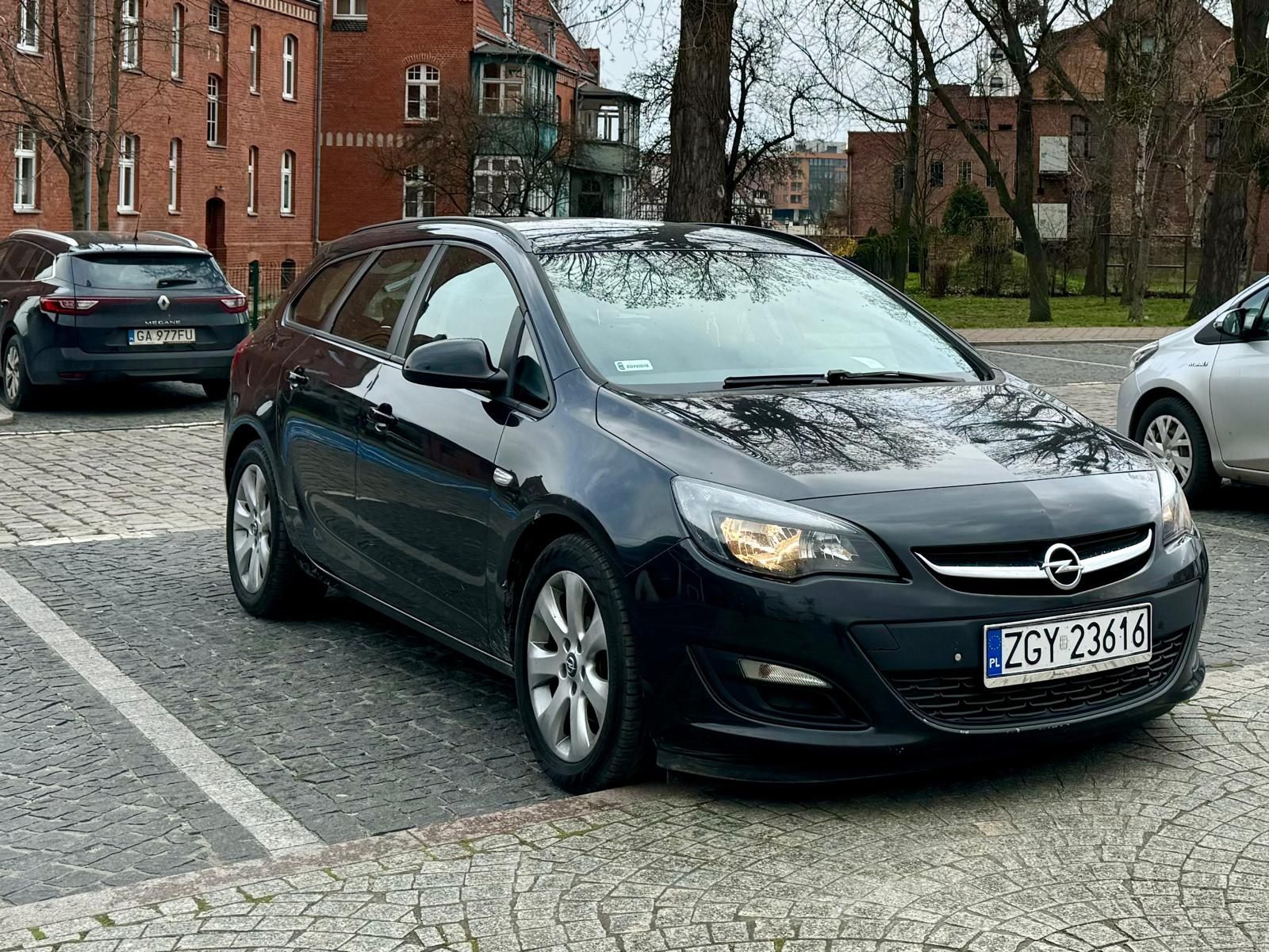 Opel Astra j sport taurer 1.7 cdti 110 KM 2013 R