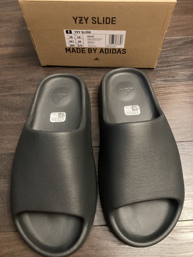 Yeezy slide onyx r. 44,5