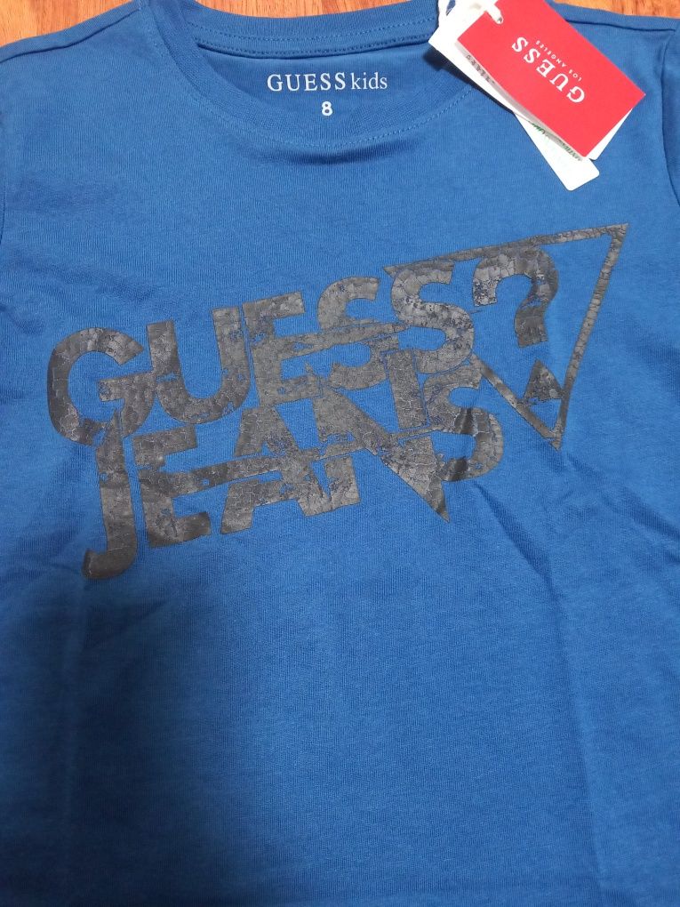 T-shirt Guess 8A nova