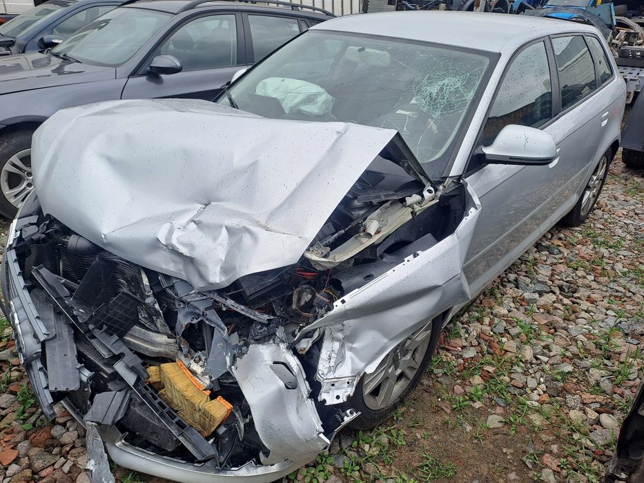 Audi a3 8p na części vag LX7W