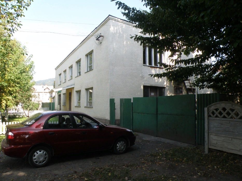 Продам будівлю, та складські приміщення