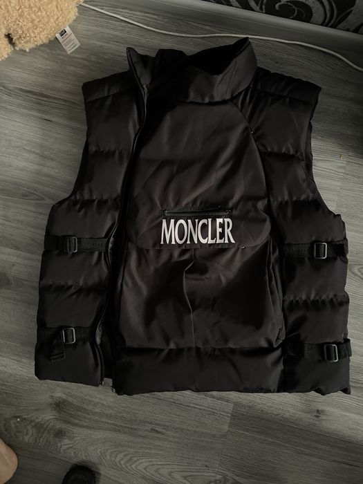 Жилетка Moncler оригінал