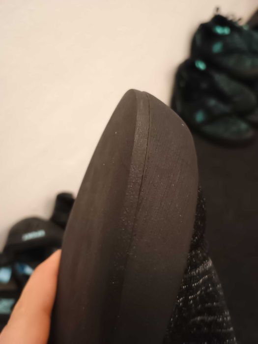 Nowe buty wspinaczkowe, różne rozmiary.