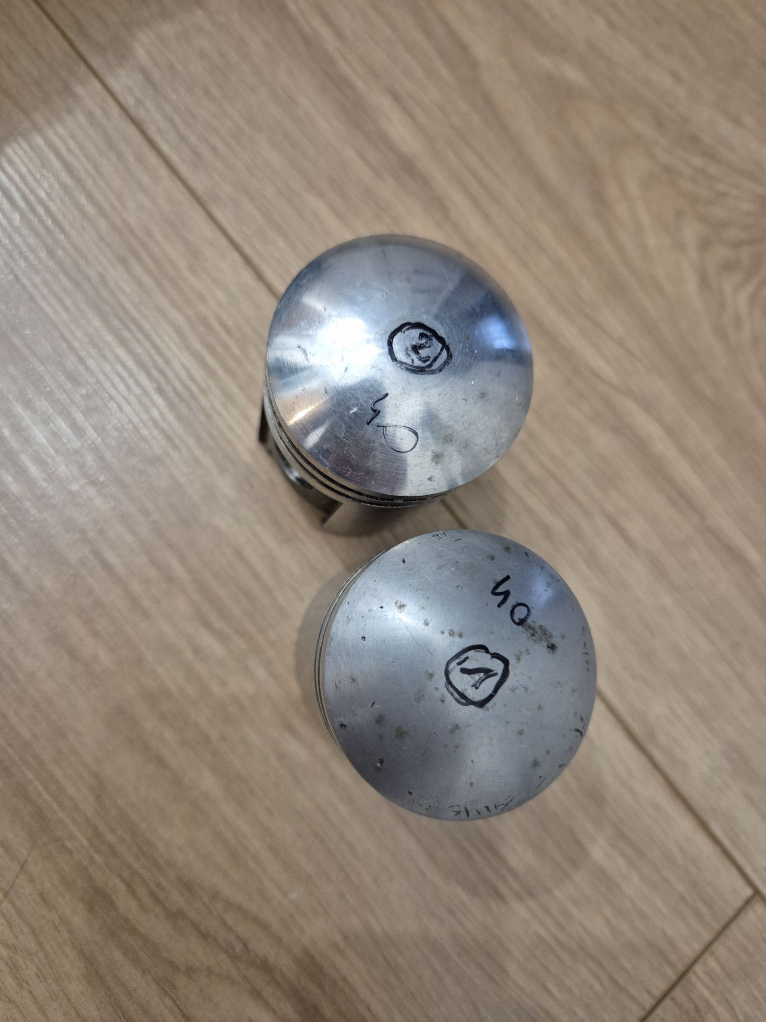 Cylinder fi 40 ZMD Dezamet + 2 tłoki + 4 pierścienie NOWY ROMET