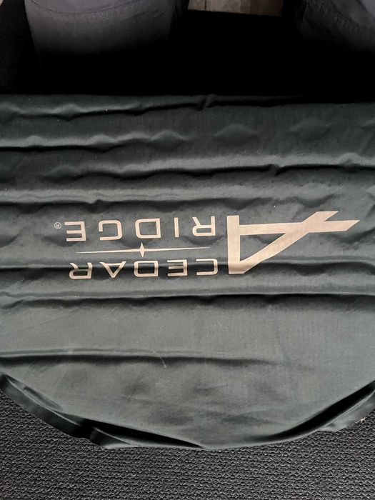 Каремат надувний Cedar Ridge Air Sleeping Pad