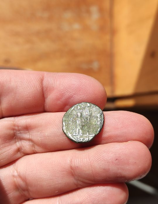 4 moedas romanas bonitas