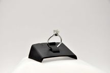 Каблучка із білого золота з діамантом 1,01 ct.
