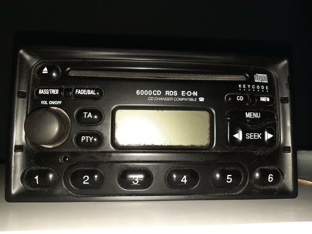Radio samochodowe Ford Galaxy MK1 uszkodzone