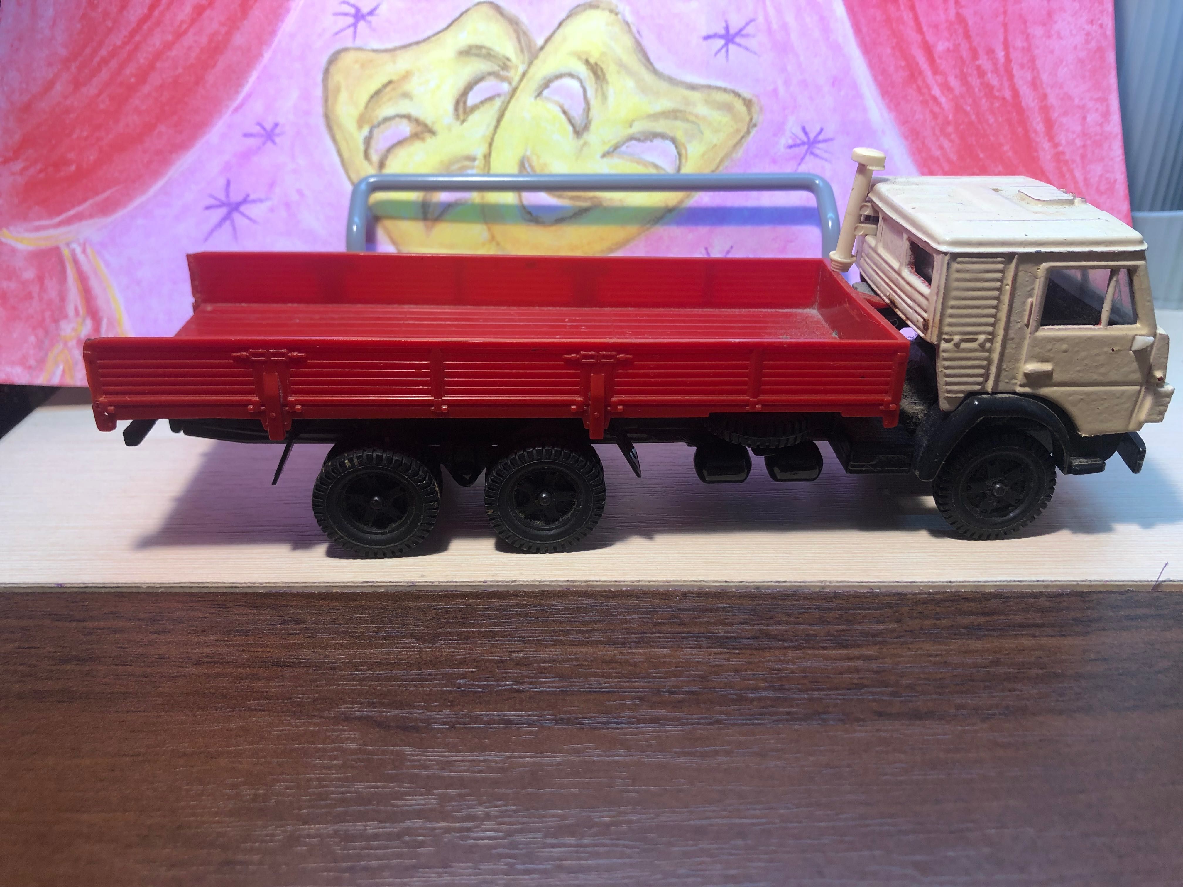 Модели советских машин 1:43 Камаз, УАЗ,