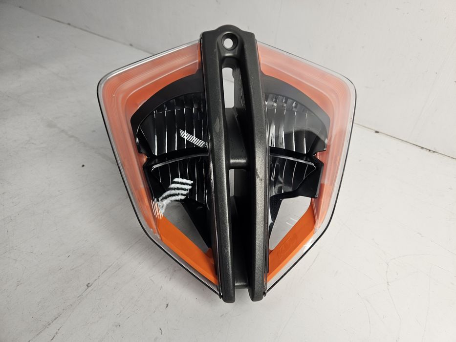 KTM SUPER DUKE R 1290 lampa reflektor FULL LED przód przednia