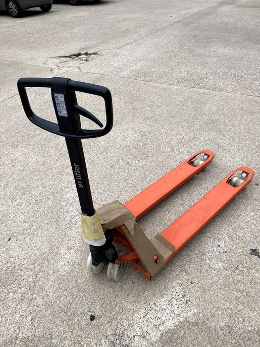 Porta Paletes novo Toyota BT Lifter LHM230 de 2300Kg