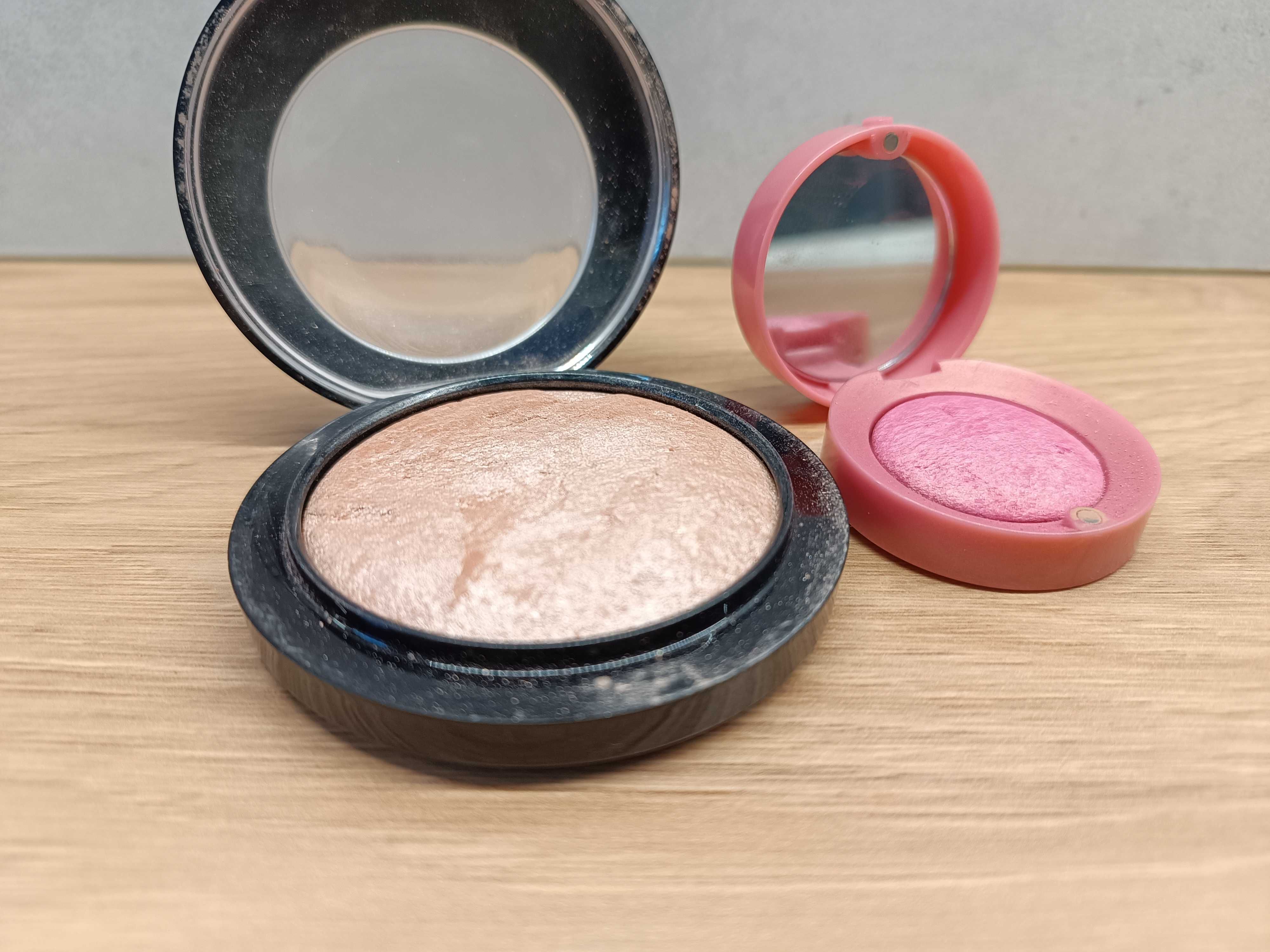 Rozświetlacz mac soft&gentle róż Bourjois