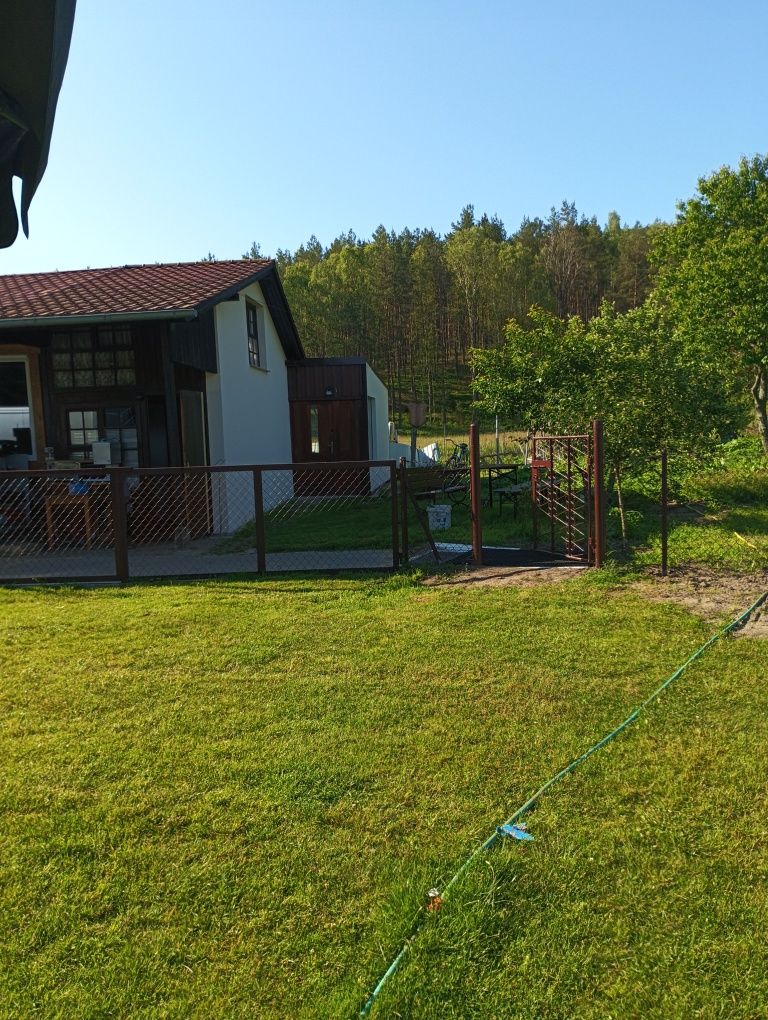 Wynajmę 3 apartamenty nad jeziorem z linią brzegową na Kaszubach.