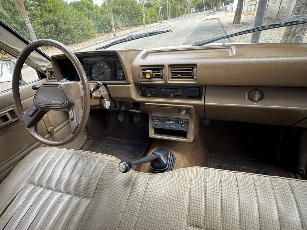 Toyota Hilux 2.4 120.000 kms reais