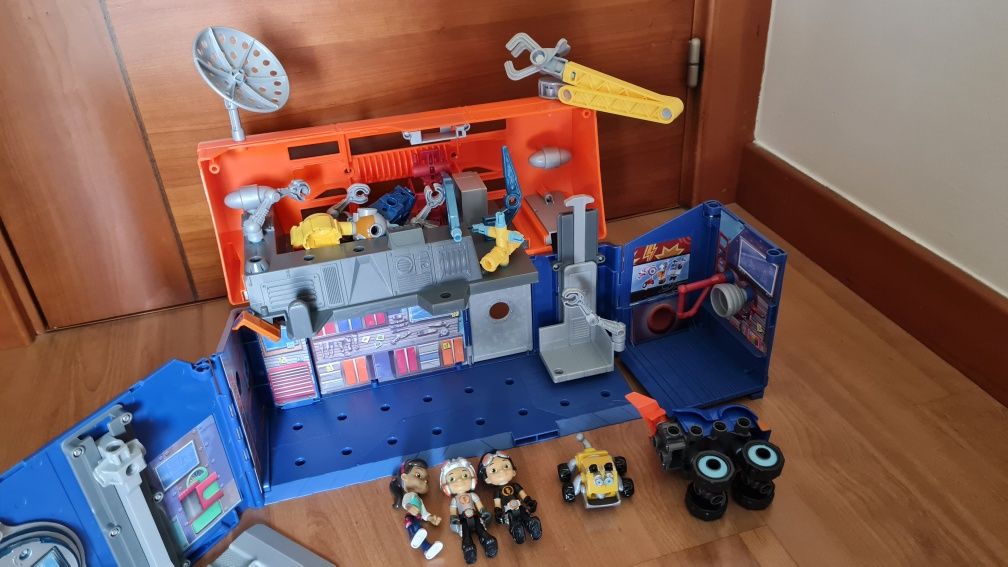 Rusty Rivets Rivet Laboratório Playset