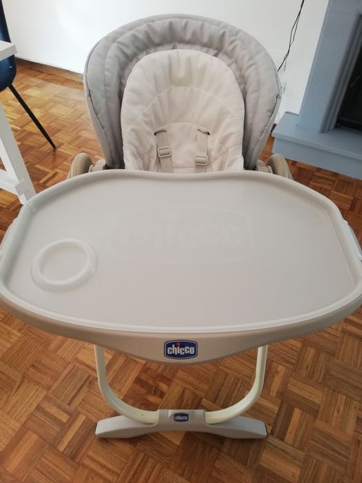 Cadeira Chicco Polly Magic 3 em 1