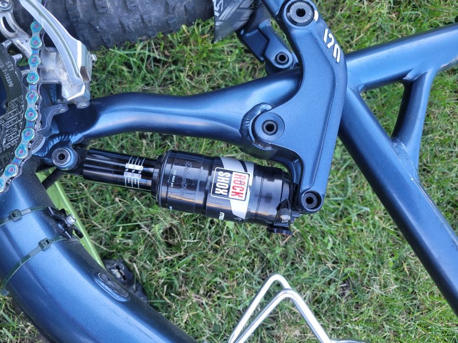 Canyon Nerve AL rama L kola 27.5 enduro , dh , shimano,  hope ROWER