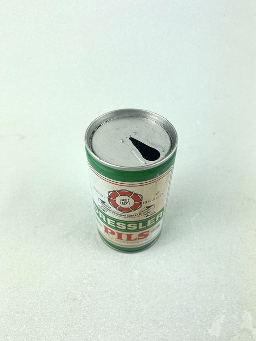 Kolekcjonerska stara stalowa puszka po piwie Dressler Pils