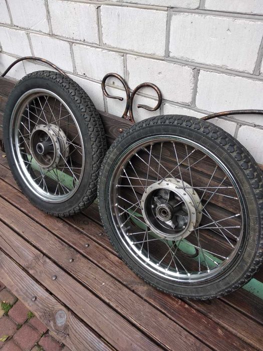 Продам колеса на мотоцикл Минск в зборі