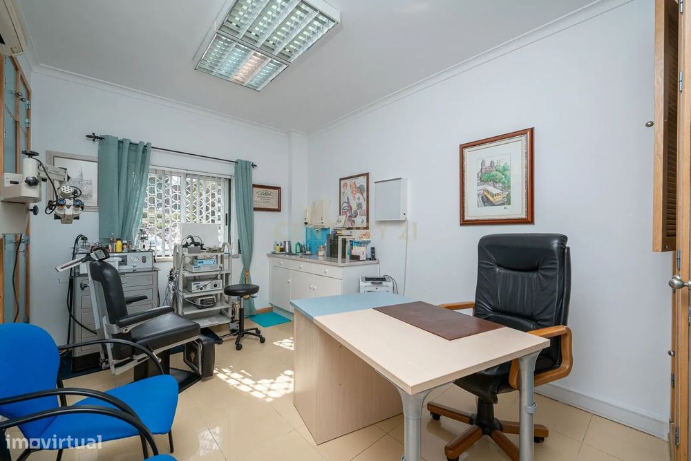 Clínica Pronta a Funcionar | Zona Central junto à Loja do Cidadão Setú