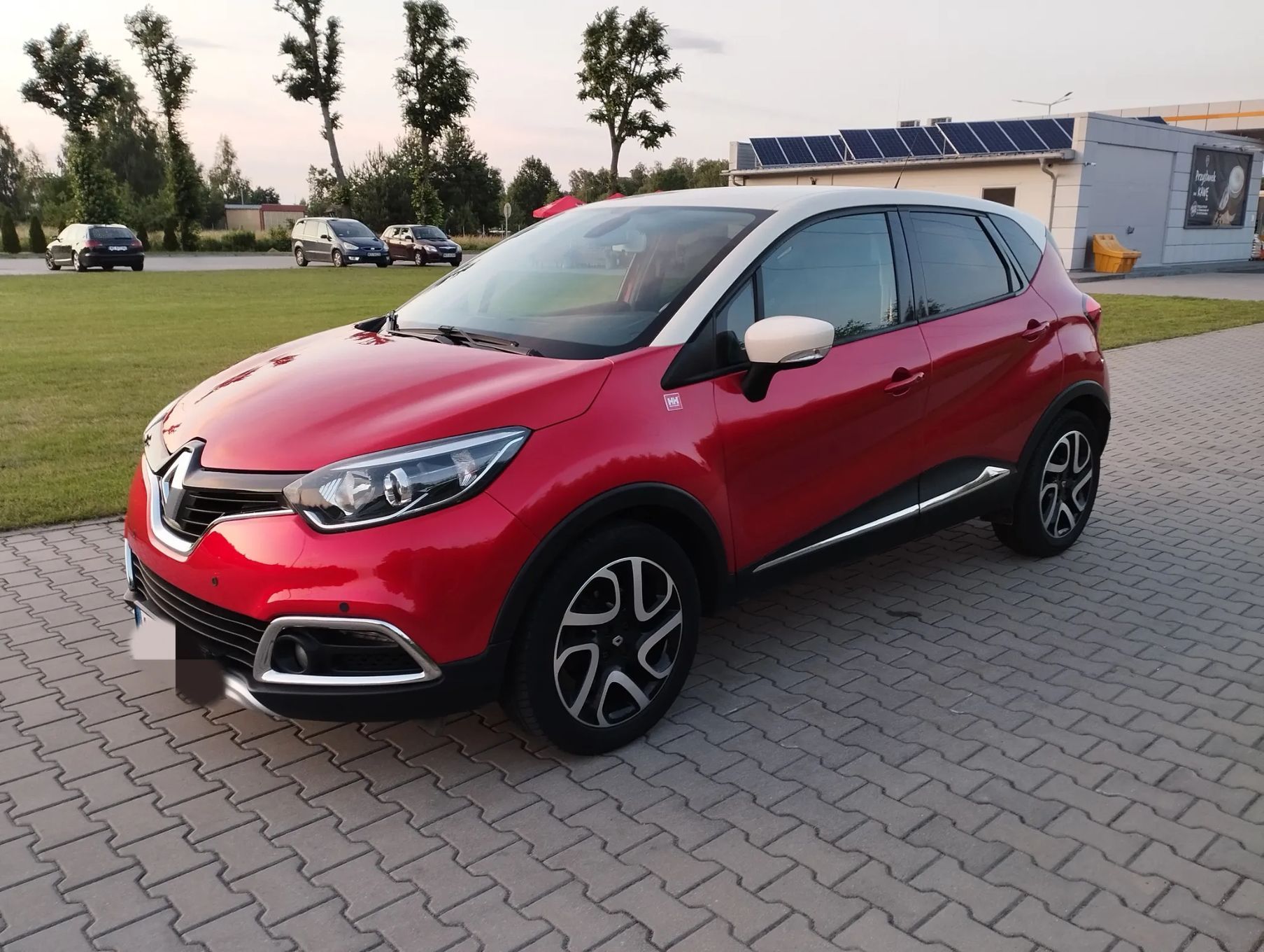 Renault Captur Renault Captur/Benzyna/Helly Hansen