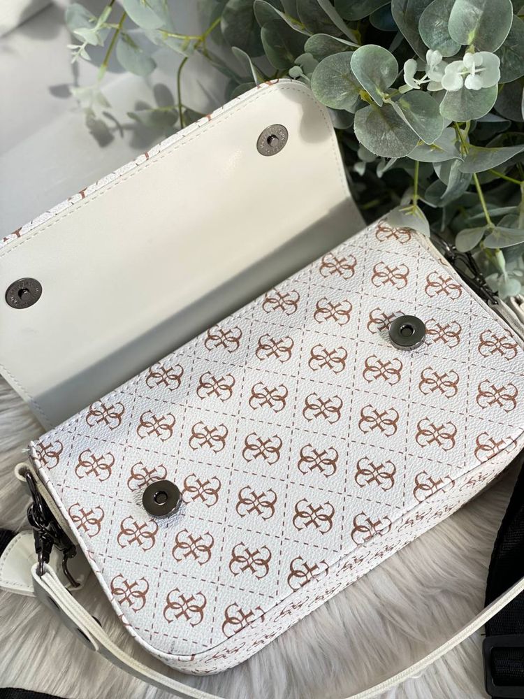 Сумка жіноча Guess