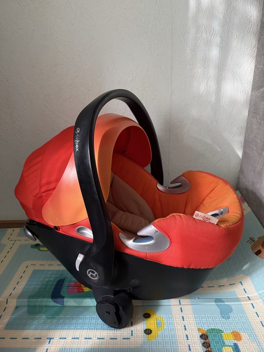 Автокрісло Cybex aton q помаранчевий