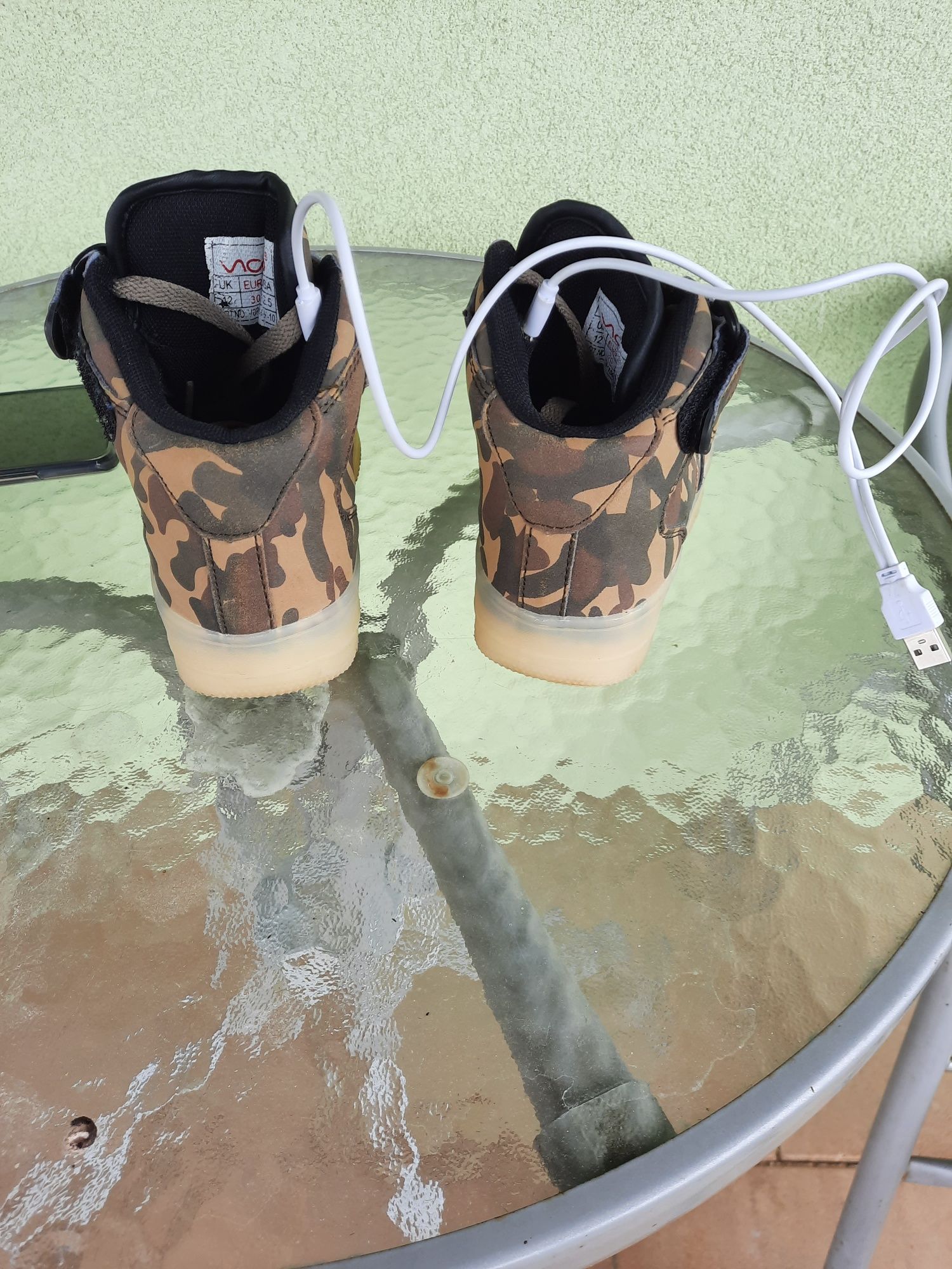 Świecące buty rozmiar 30