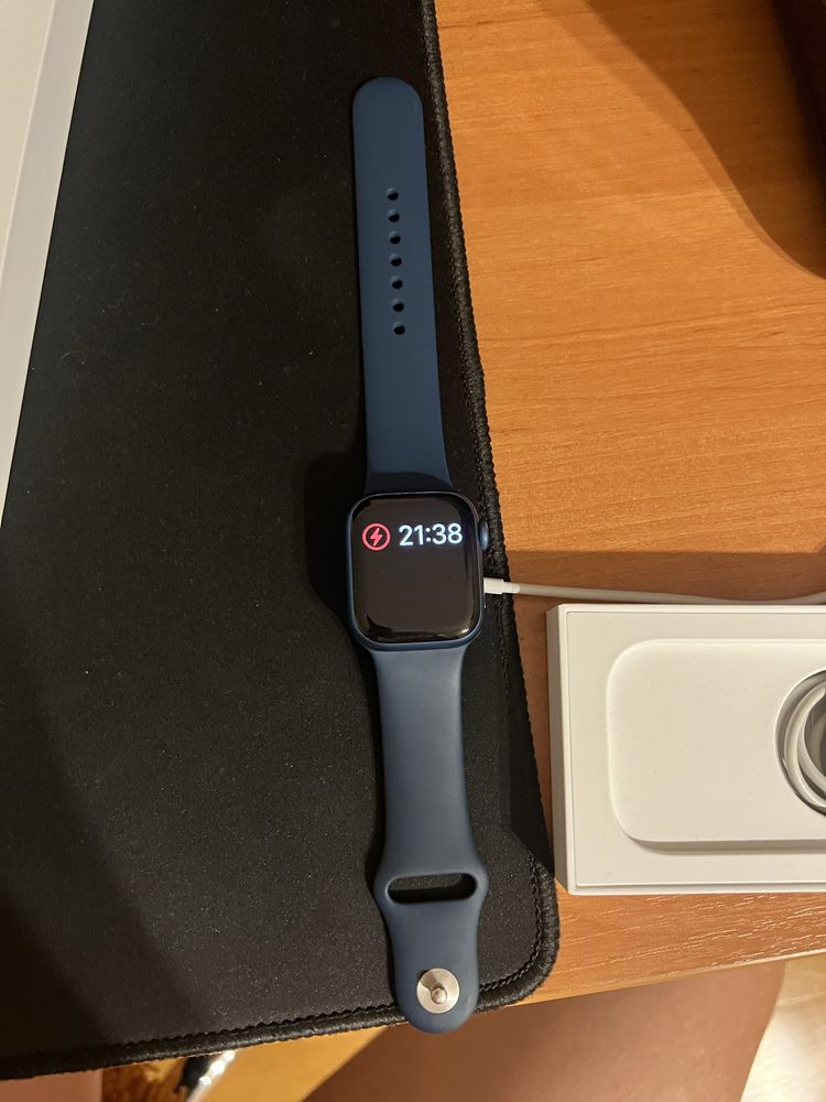 Apple watch series 7, 41 ml ідеальний стан