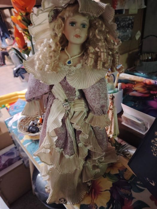 Boneca de porcelana
