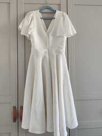 Biała sukienka ślubna