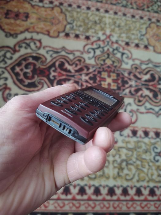 Ericsson r320 баклажан